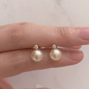 Akoya Sea Pearls Diamonds Earings Studs